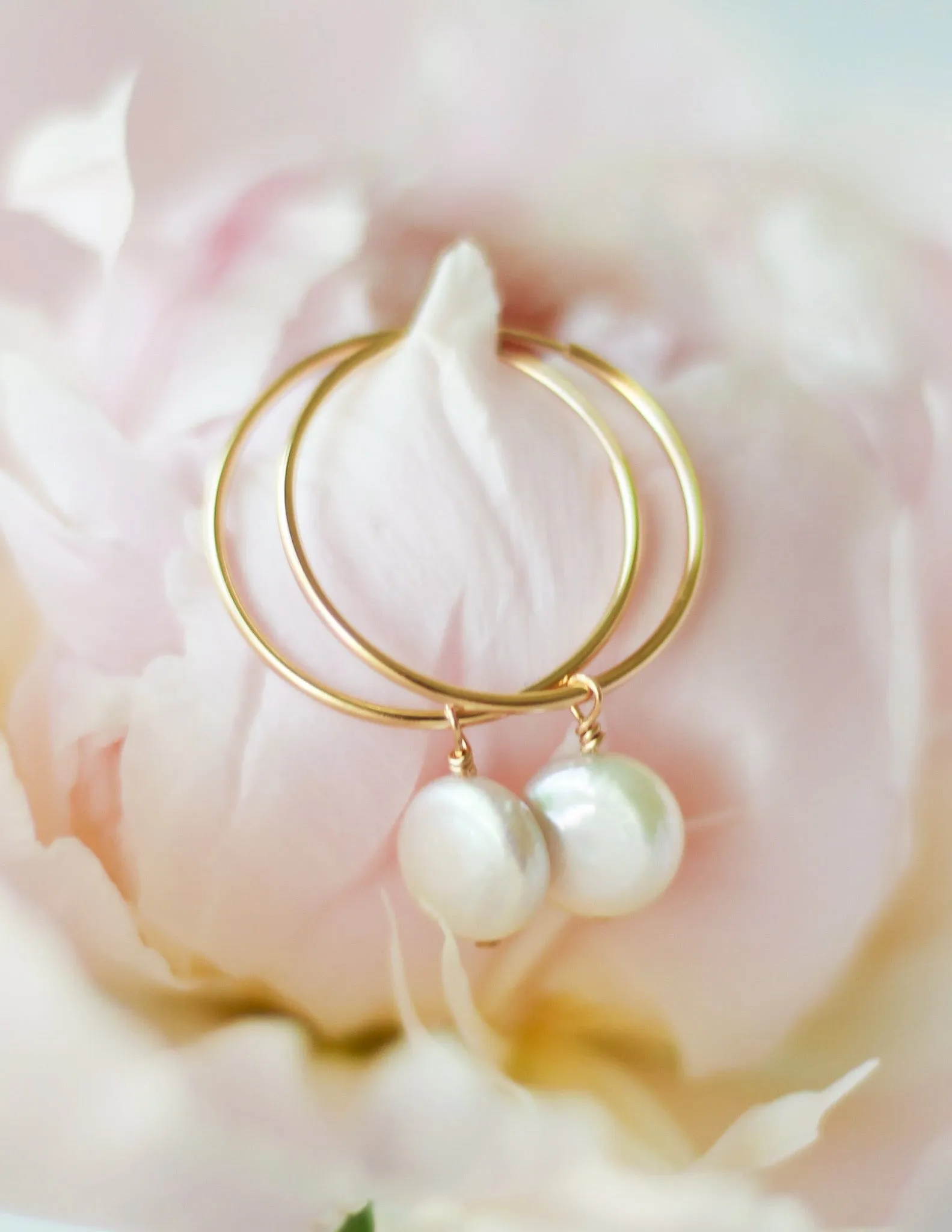 Lana Pearl Hoops