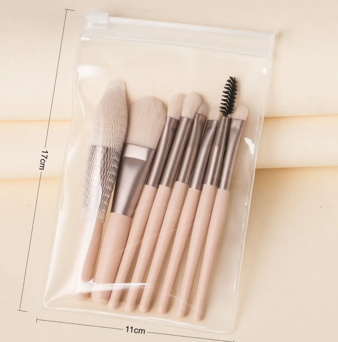 Miss Beauty New 8 Pcs Makeup Brush Set in Random Colors