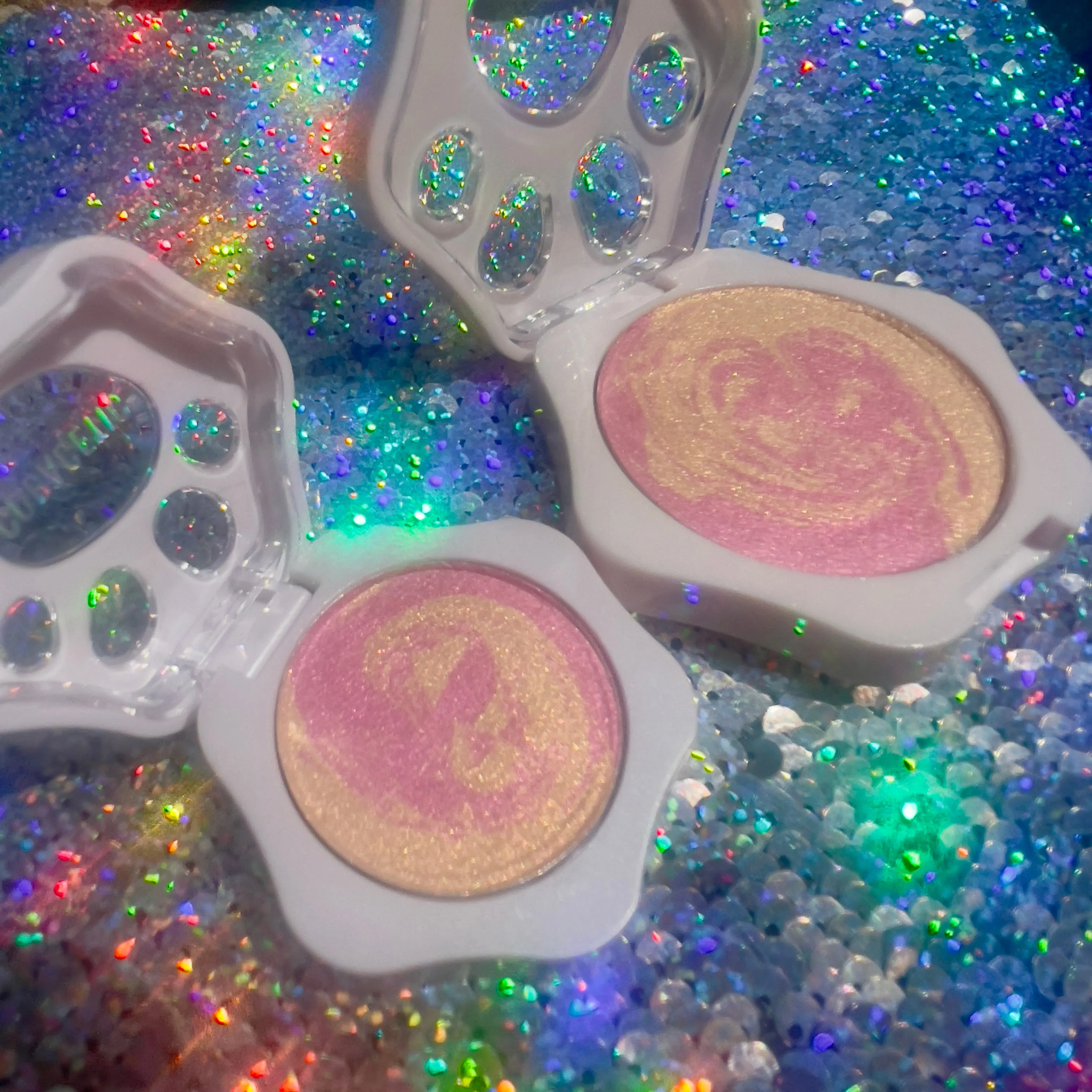 Raspberry Mango - Purrfect Glow Highlighter